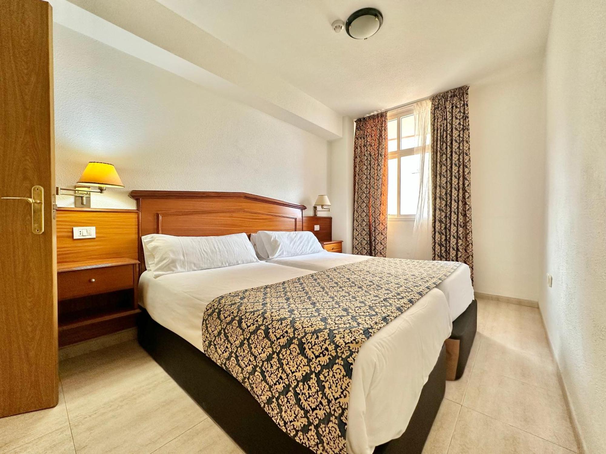 Alta Beachside Apartments Пуэрто-де-ла-Крус Экстерьер фото