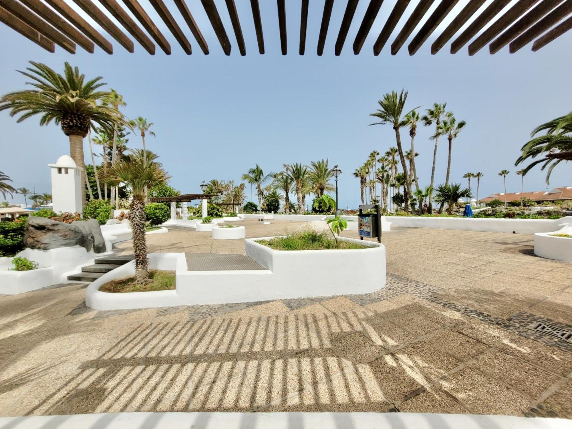 Alta Beachside Apartments Пуэрто-де-ла-Крус Экстерьер фото
