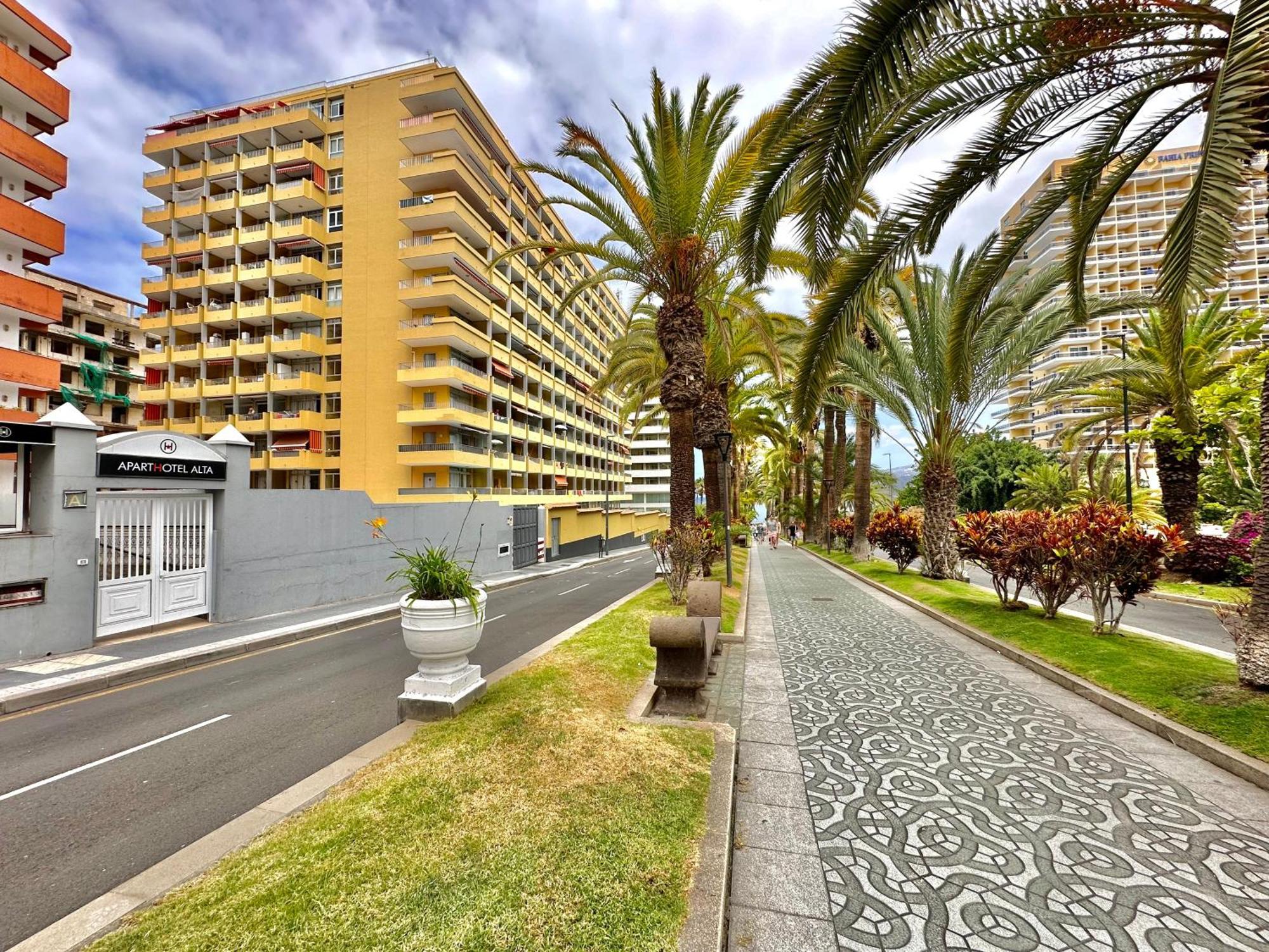 Alta Beachside Apartments Пуэрто-де-ла-Крус Экстерьер фото