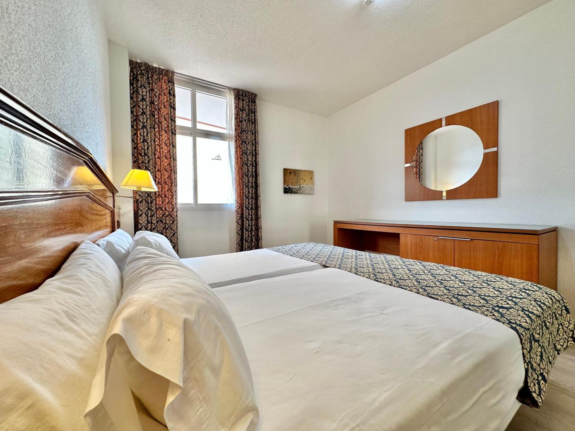 Alta Beachside Apartments Пуэрто-де-ла-Крус Экстерьер фото